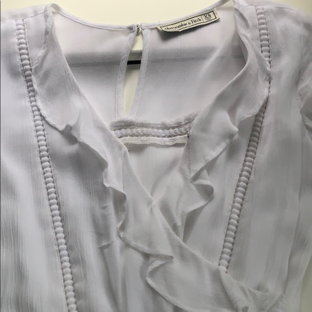White romper - Picture 3 of 3